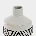 White Vase Tribal resmi